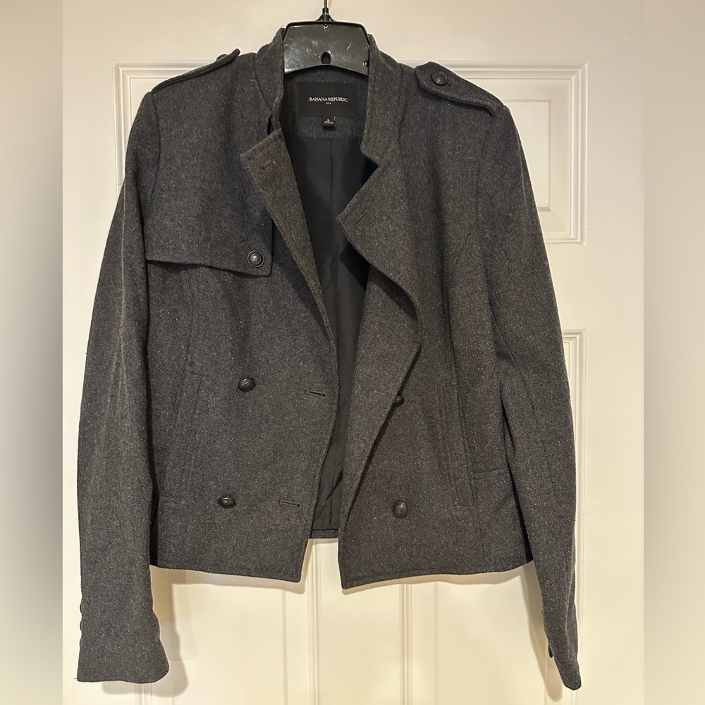 Banana Republic gray wool blend military style jacket. Size 6.